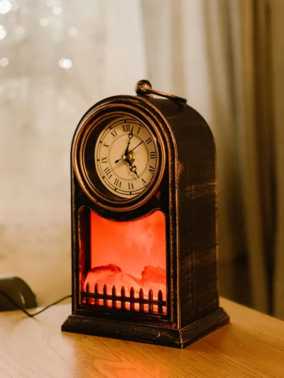 Новогодний светильник "Камин с часами"